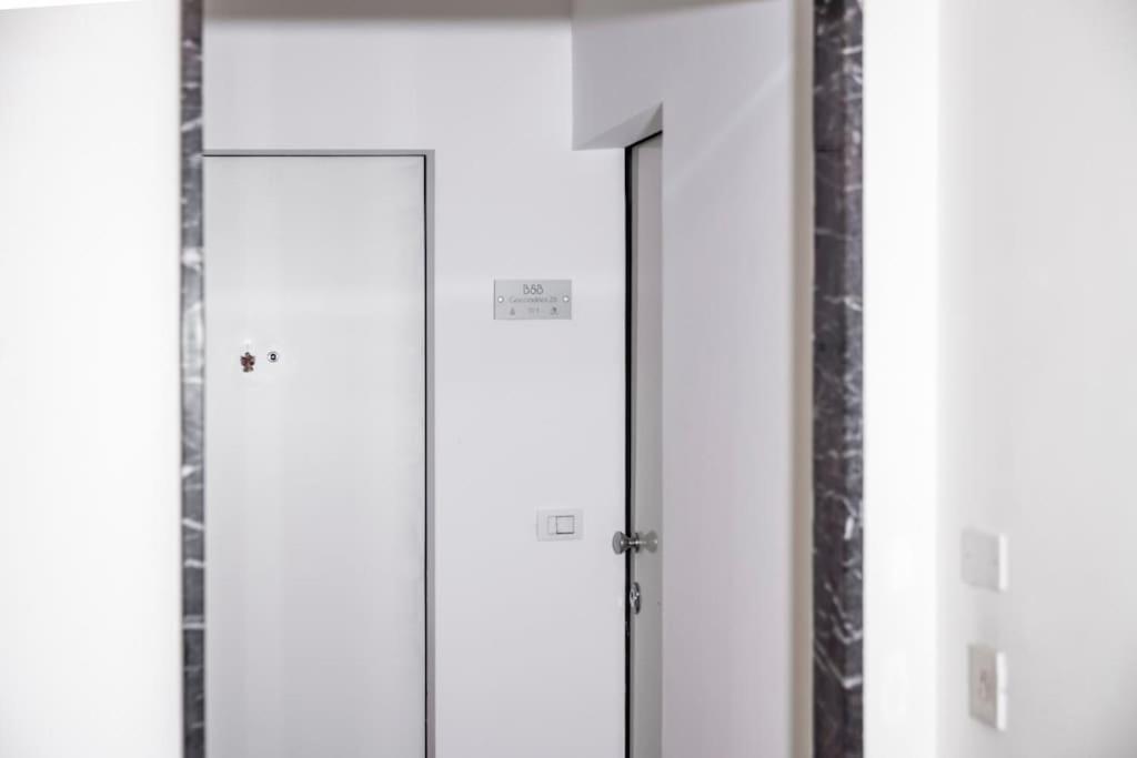 B&B Gocciadoro 26 Nuovo, Climatizzato, Zona Ospedale, Posto Auto Trento Bagian luar foto