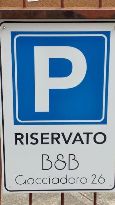 B&B Gocciadoro 26 Nuovo, Climatizzato, Zona Ospedale, Posto Auto Trento Bagian luar foto